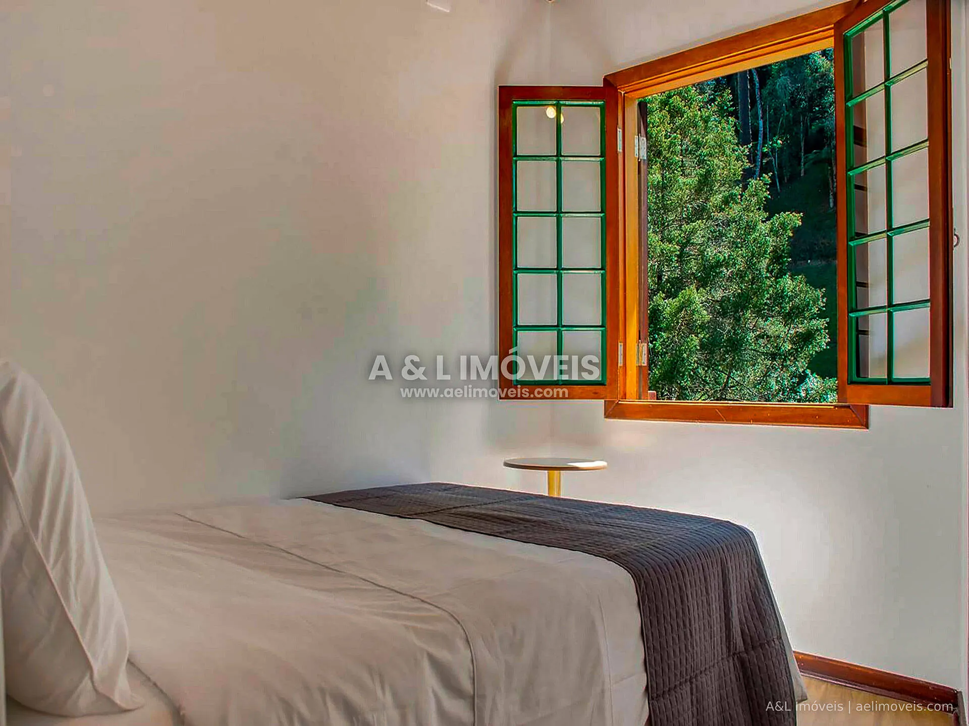 Imagem Cobertura Duplex à Venda | Capivari, Campos do Jordão - 3 Suítes e Lareira