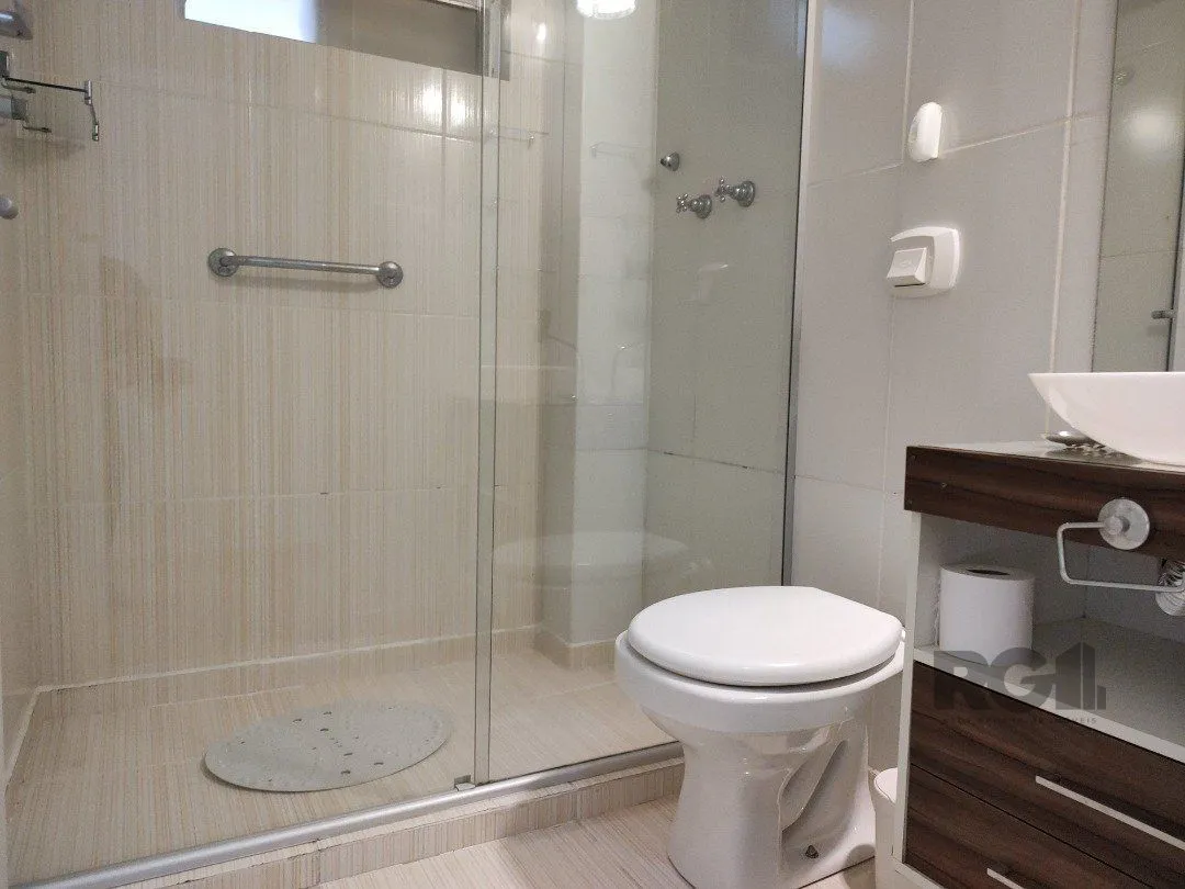 Imagem Apartamento Garden, 2 quartos, 1 suite, 2 banheiros, dependência de empregada - Bairro Petrópolis