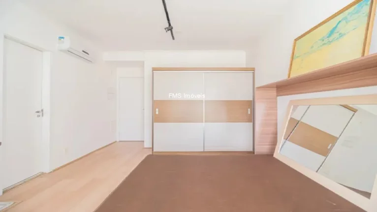 Imagem Studio para locação no Brooklin com 1 suíte, 1 banheiro, 1 vaga, 33m².