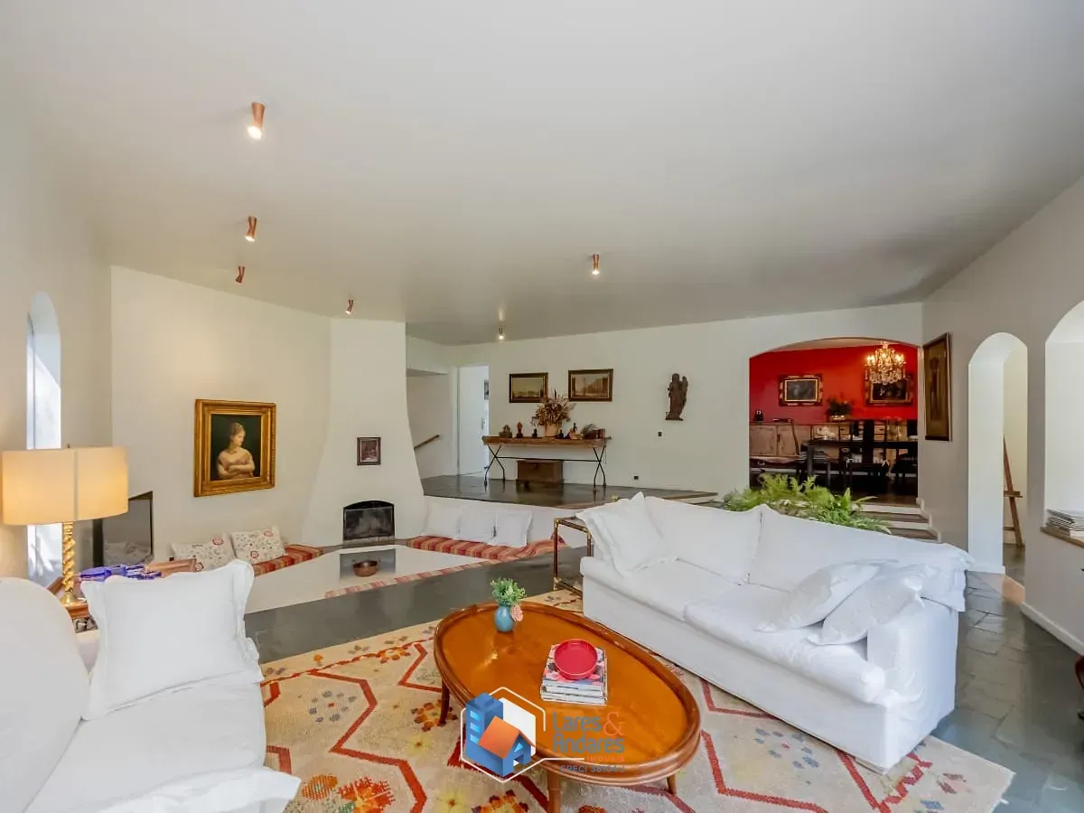 Imagem Casa para venda em Real Parque com 4 quartos, sendo 2 suítes, 295m²
