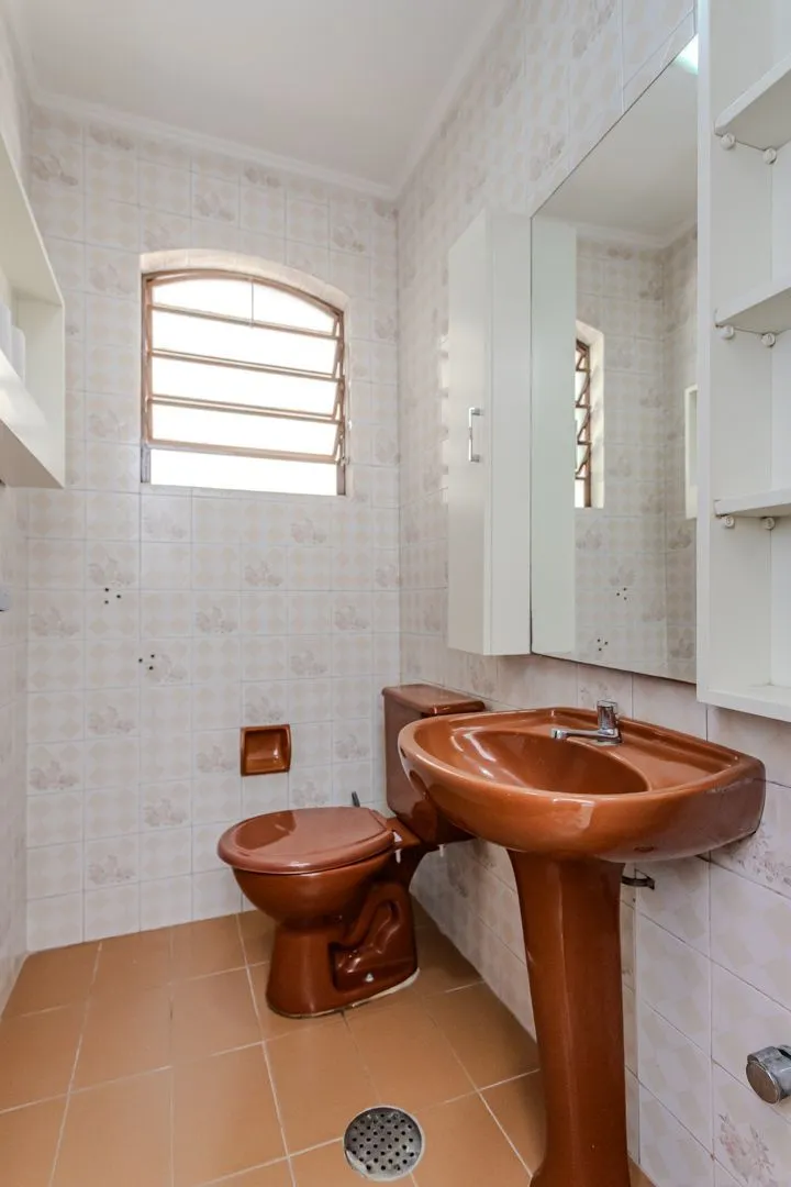 Imagem Casa no Partenon com 4 dormitórios e 4 vagas DESOCUPADA