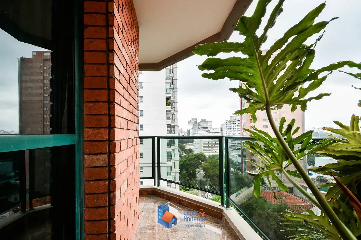 Imagem Apartamento para venda em Moema com 4 quartos, sendo 3 suítes, 222m²