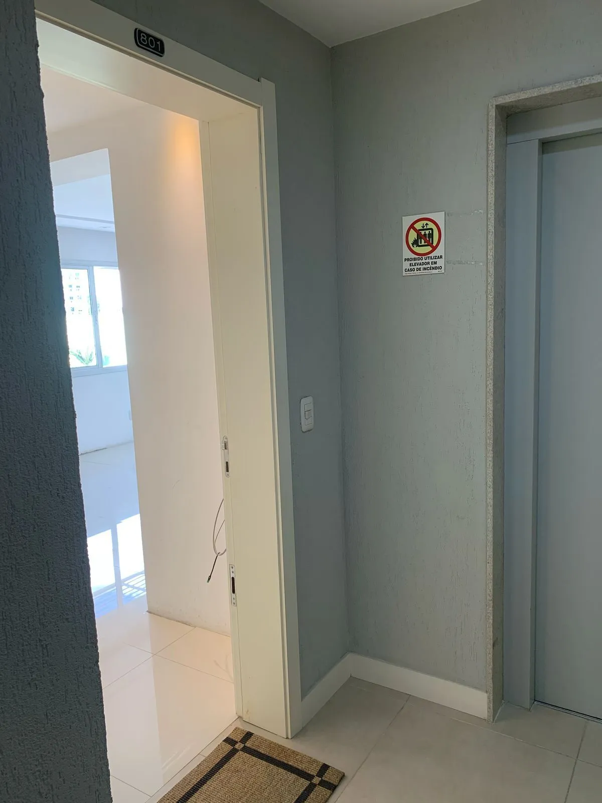 Imagem Apartamento com 2 quartos à venda na Rua Guilherme Alves, 617, Partenon