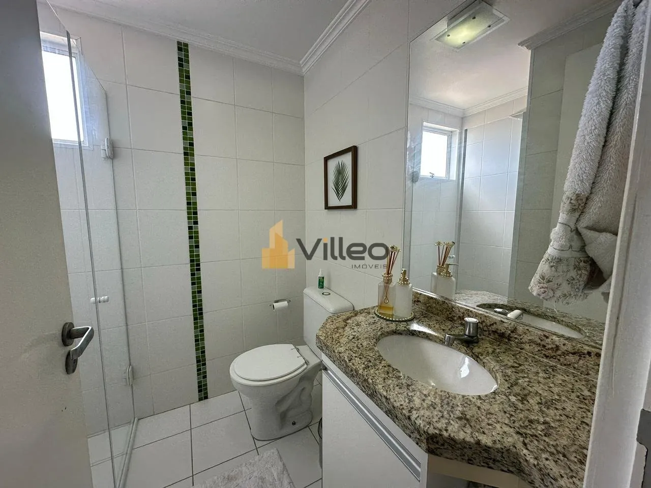 Imagem Descubra seu novo lar no Edifício Treviso! Este elegante apartamento, localizado no 5º andar e com...