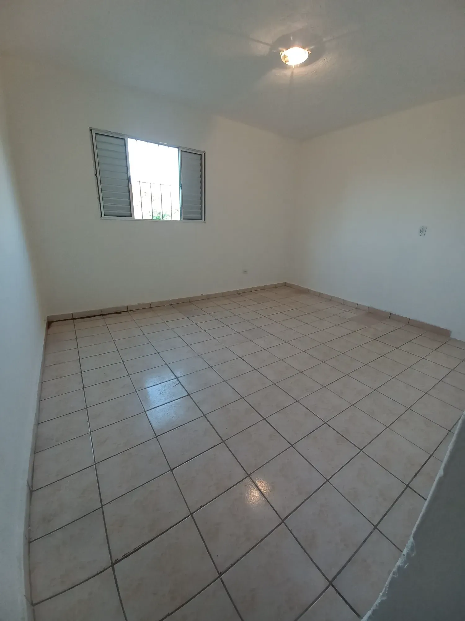 Imagem Casa com 3 Quartos para Alugar, 103 m² em Parque dos Príncipes - Jacareí
