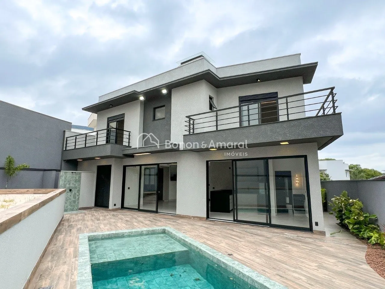 Imagem Casa em condominio 3 Suítes, com piscina em Valinhos /SP