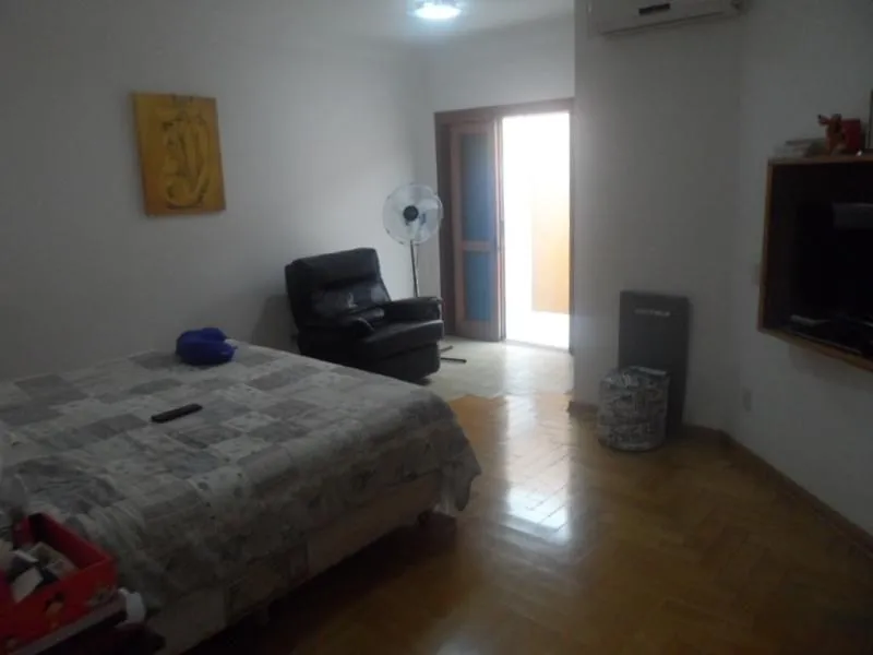 Imagem Sobrado à venda no condomínio Granja Olga III