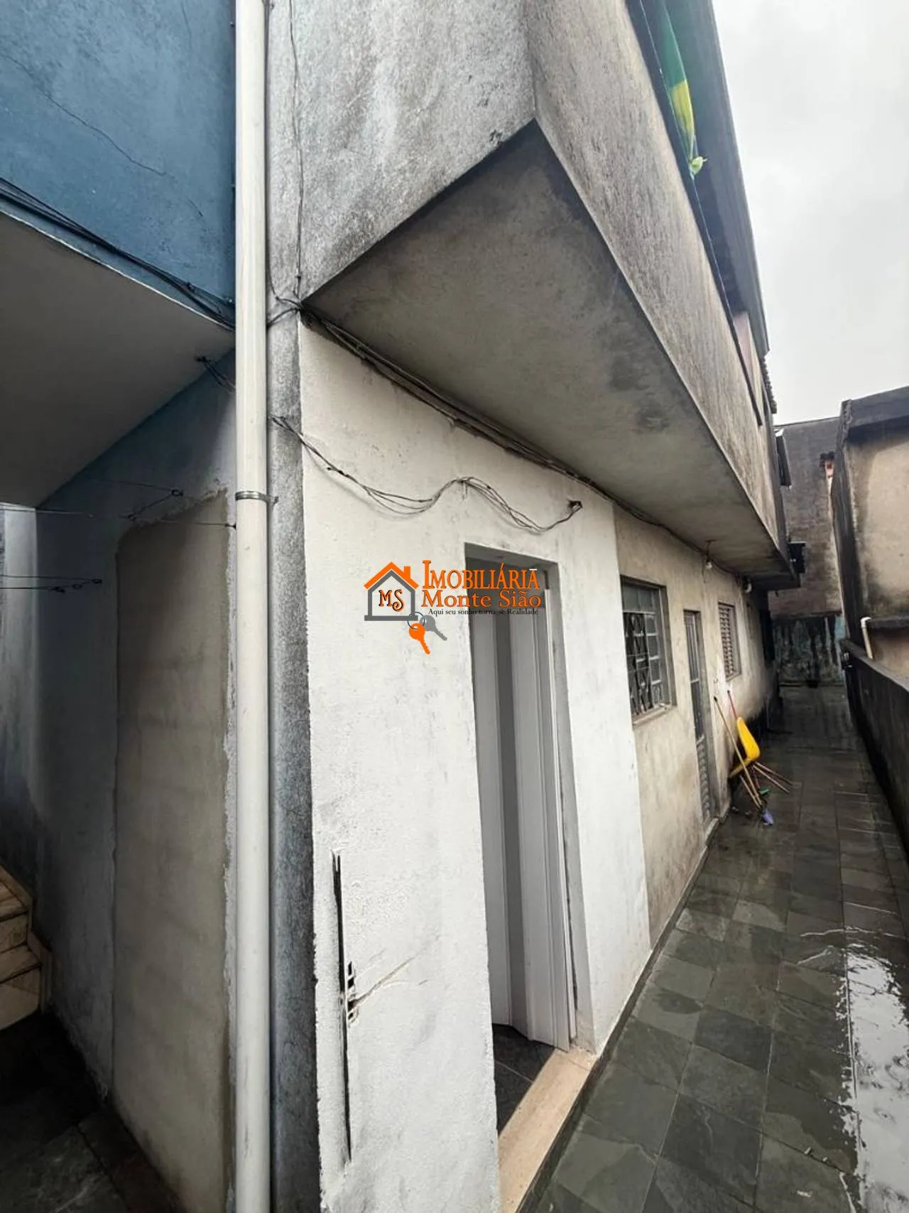 Imagem Casa com 4 casas no quintal à venda, 300 m² por R$ 600.000 - Parque São Miguel - Guarulhos/SP