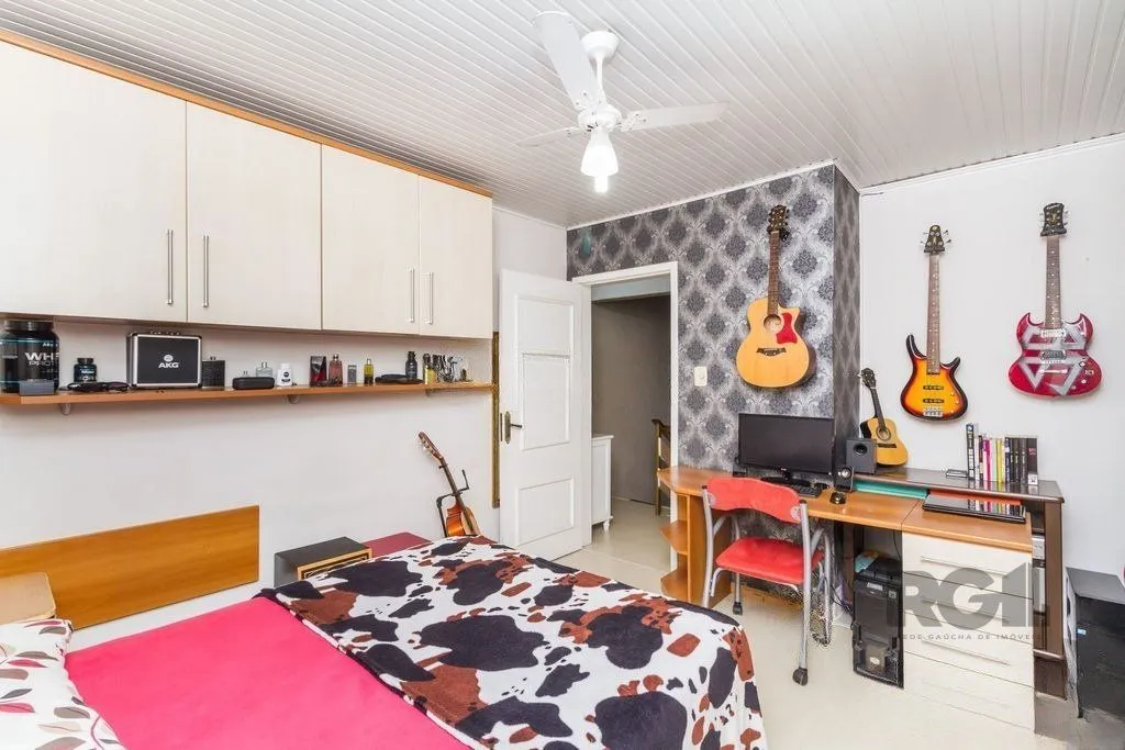 Imagem Casa 4 dormitórios no bairro Espírito Santo
