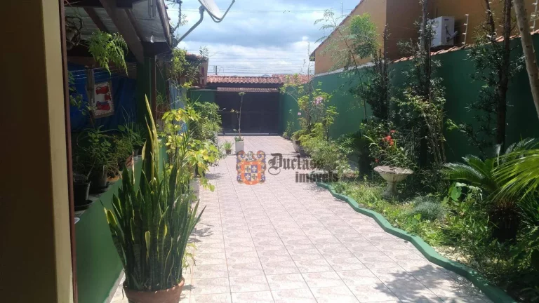 Imagem Sobrado com 3 dormitórios à venda, 180 m² por R$ 450.000 - Morro do Algodão - Caraguatatuba/SP