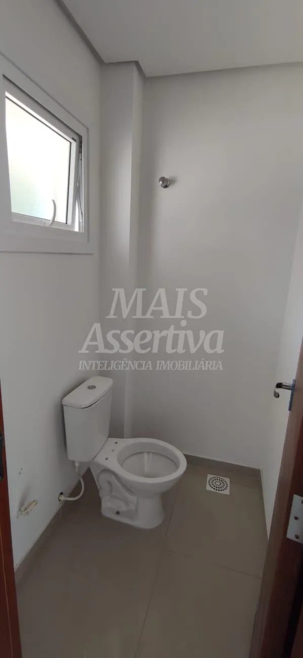 Imagem Ótimo Sobrado a venda no bairro Industrial em Novo Hamburgo/RS