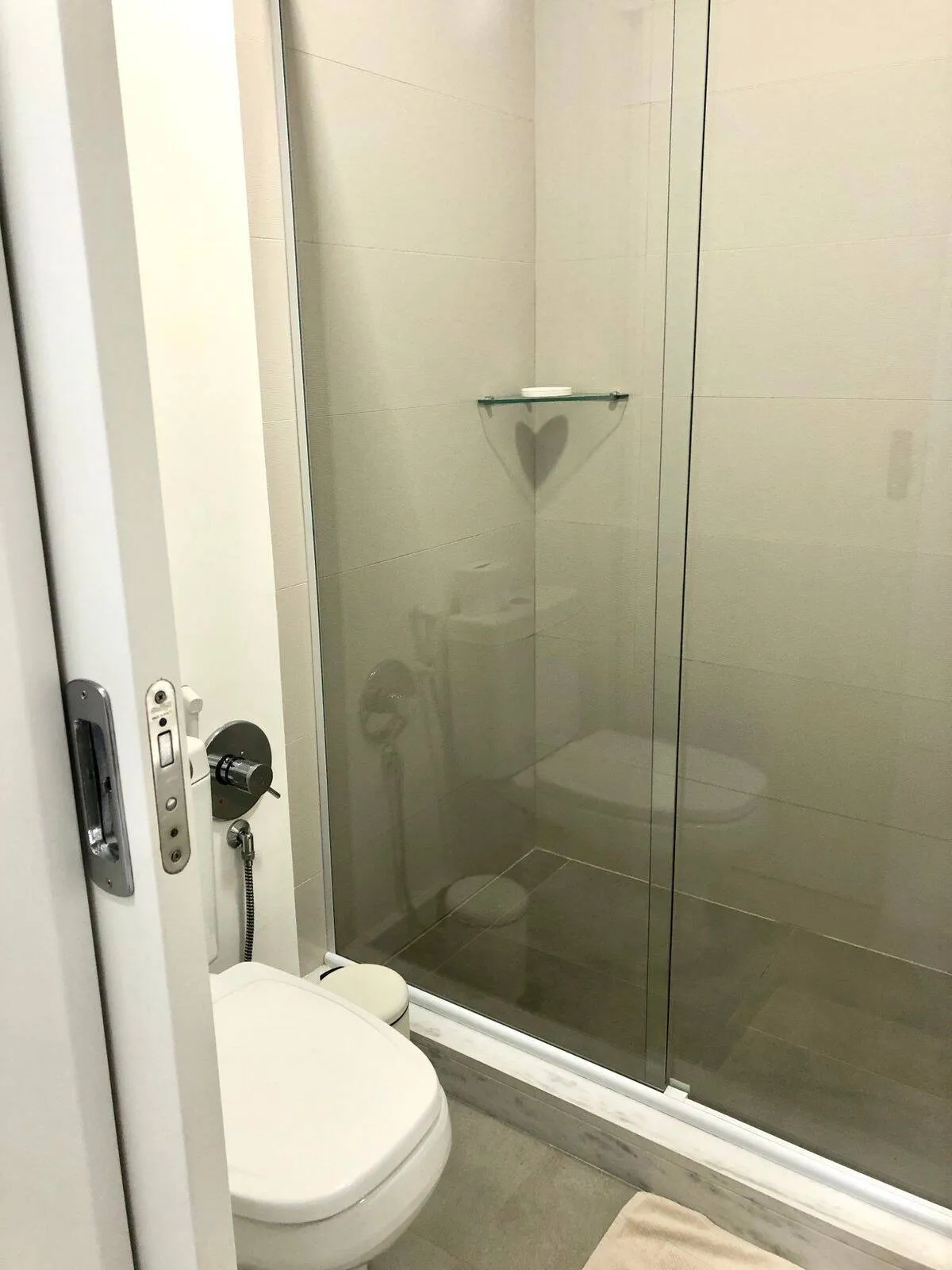 Imagem APARTAMENTO PARA LOCAÇÃO FRENTE MAR EM JURERÊ INTERNACIONAL, FLORIANÓPOLIS