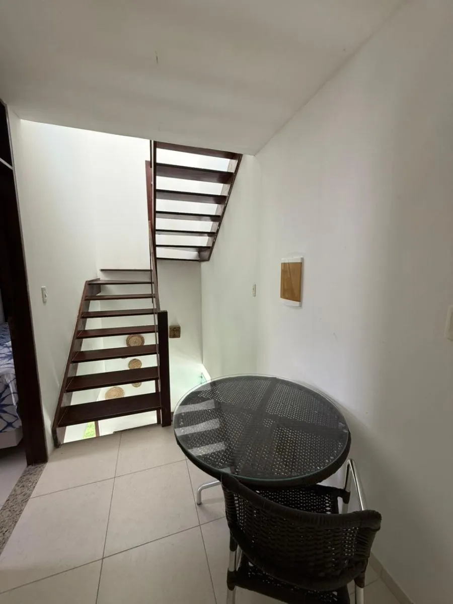 Imagem Casa Triplex, pé na areia, na Praia do Poço!