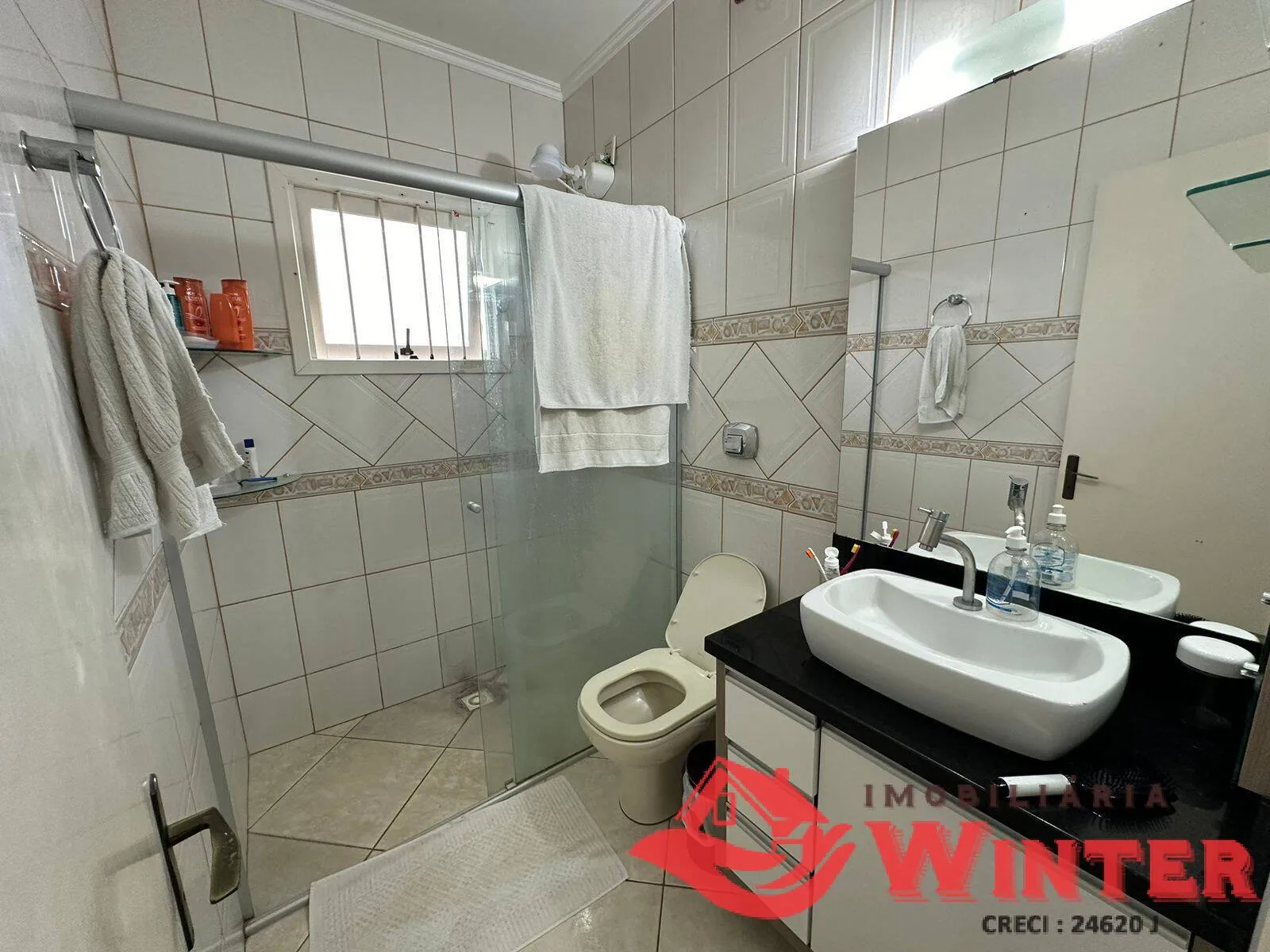 Imagem Ótima Casa com 4 dormitórios no Matiel, Feliz