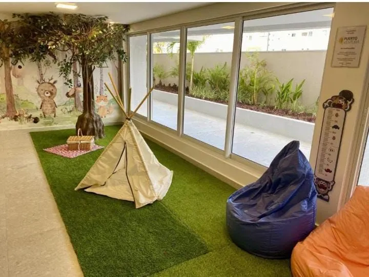 Imagem Apartamento mobiliado em Cabo Branco, 2 quartos sendo 1 suíte, lazer completo, piscina com vista e localização estratégica em João Pessoa.
