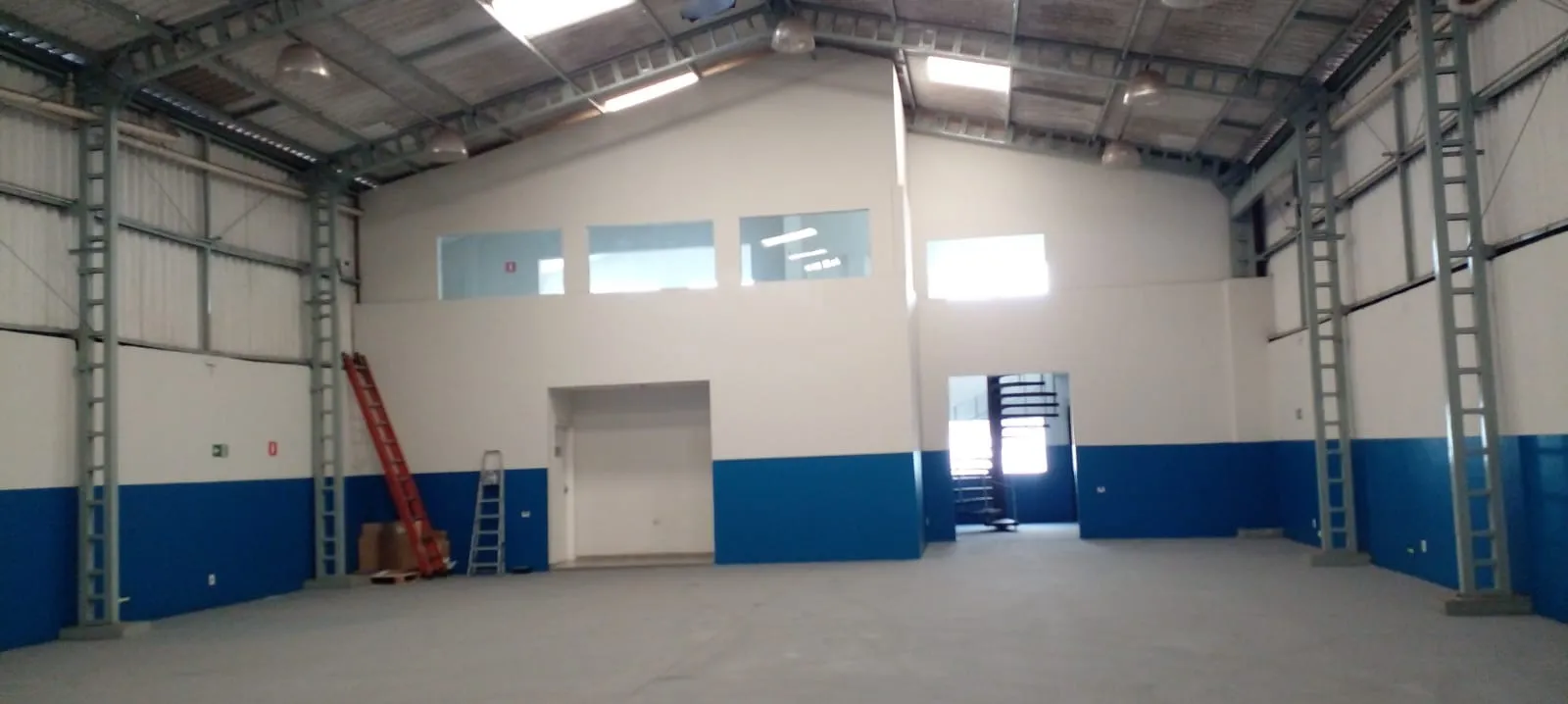 Imagem Excelente oportunidade: Galpão Comercial de 500m² em Alphaville Industrial, Barueri-SP, para Venda ou Locação