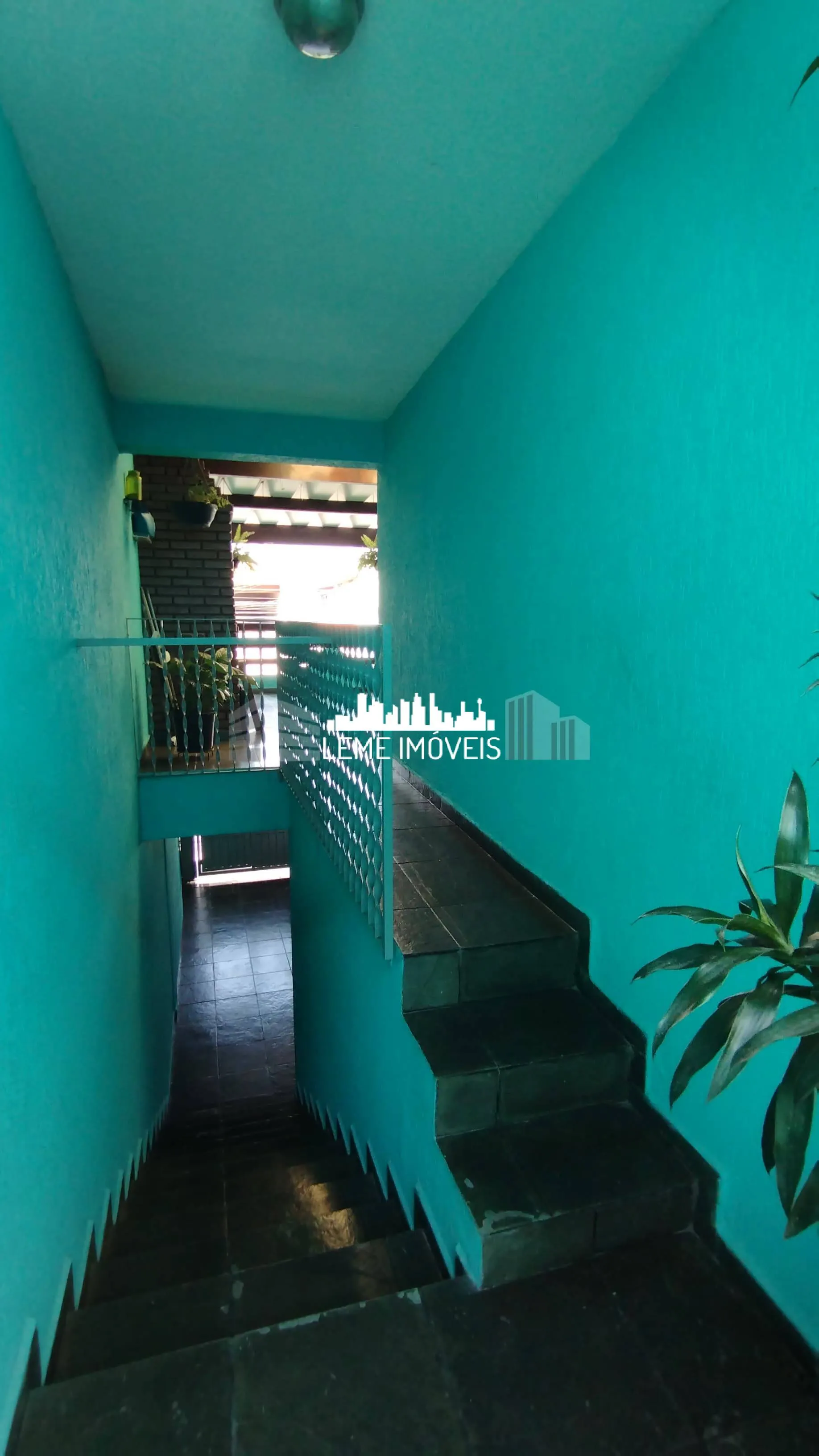 Imagem LINDO SOBRADO! ACEITA FINANCIAMENTO HABITACIONAL E UTILIZAÇÃO DO FGTS!!!