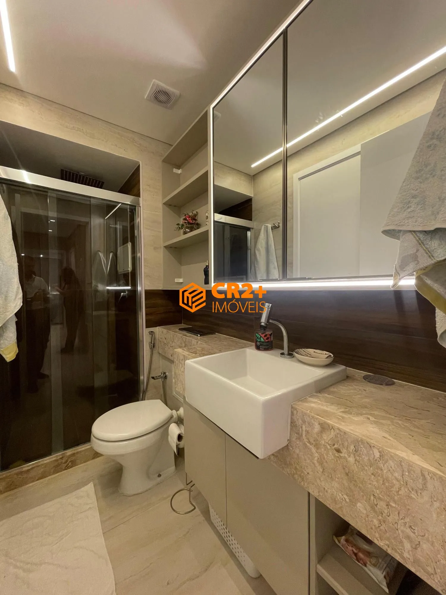 Imagem Vendo apartamento alto padrão 03 quartos, 03 suítes, 125m2,02 vagas de garagem n