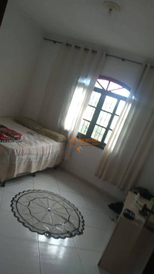 Imagem Sobrado com 7 dormitórios à venda, 160 m² por R$ 670.000,00 - Jardim Cumbica - Guarulhos/SP