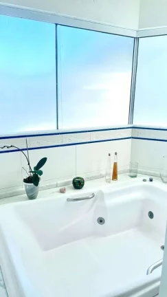 Imagem Casa à Venda, 485m2, 6 Suítes, 4 vagas, Cond. Fechado, Porto da Lagoa, Florianópolis/SC