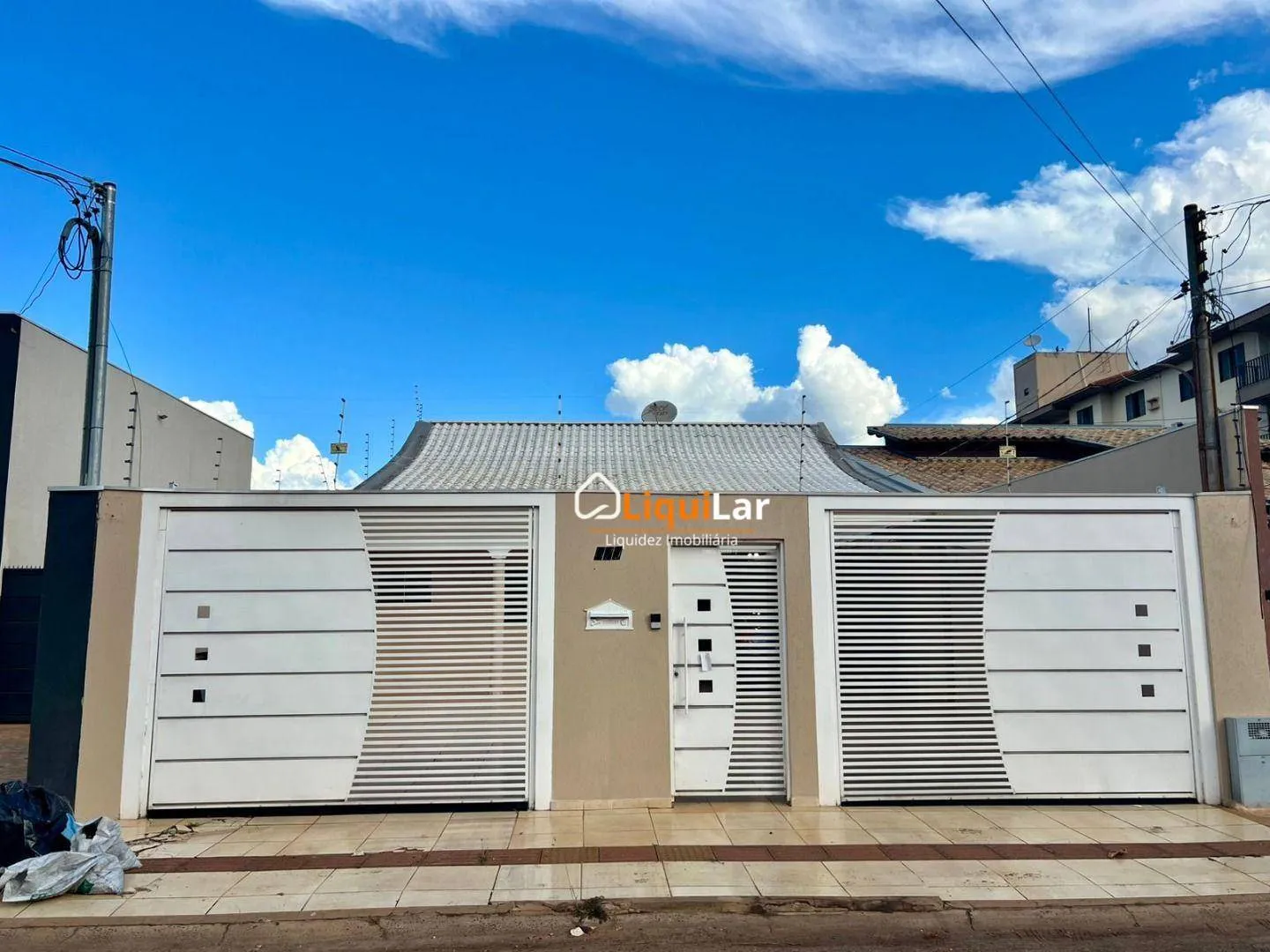 Foto do imóvel Imóvel Amplo com Dupla Aptidão Residencial ou Comercial em Terreno de 600 m² com Varanda Gourmet