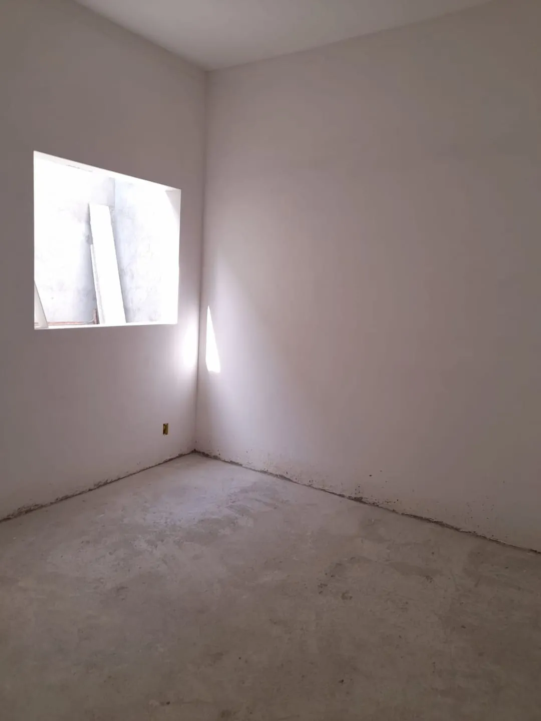 Imagem Casa à venda 2 Quartos, 1 Suite, 2 Vagas, 125M², Jardim Eloyna, Pindamonhangaba - SP