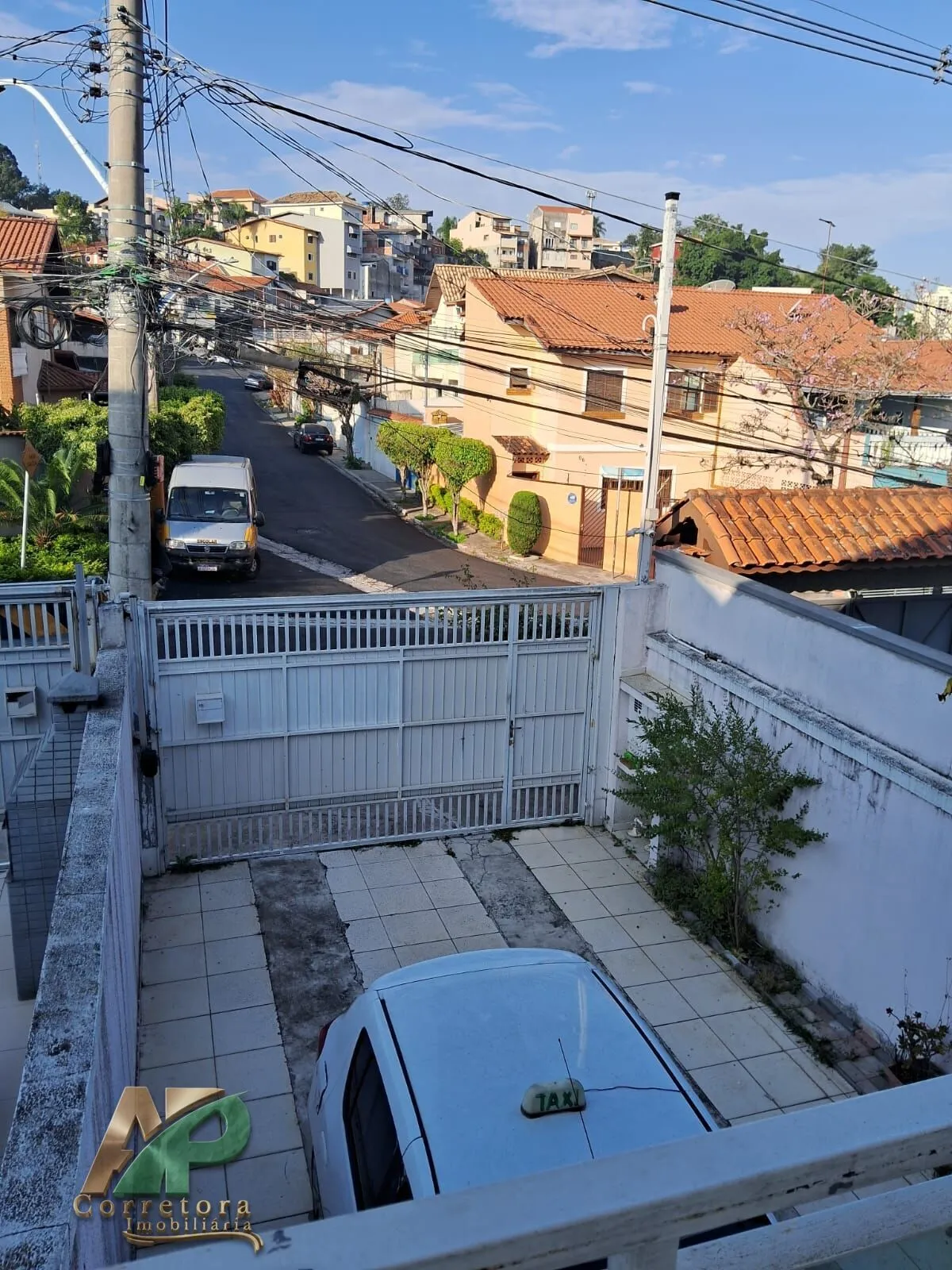 Imagem Sobrado à Venda em Taboão da Serra | 2 Dormitórios (1 Suíte) R$ 800 mil