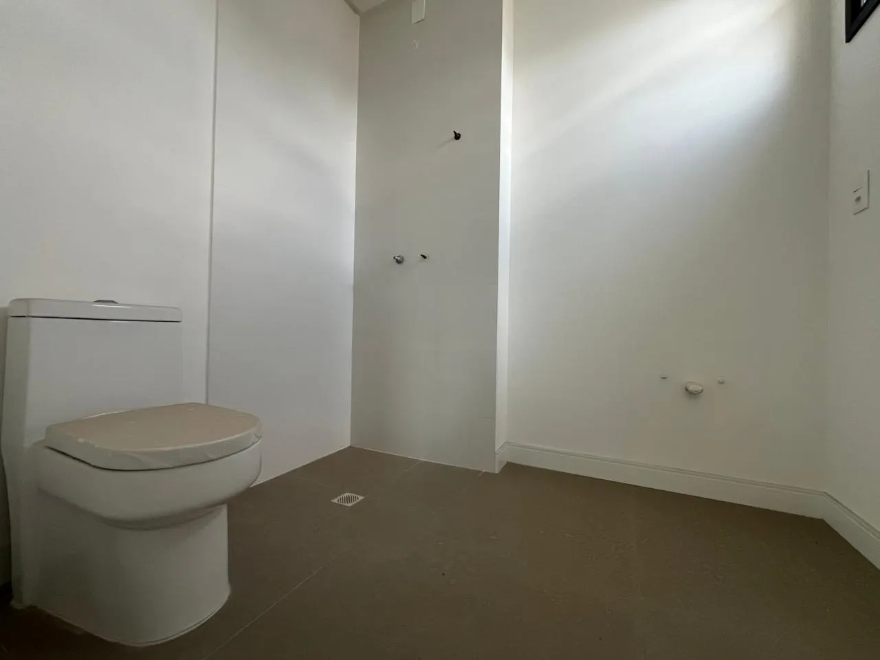 Imagem Apartamento com vista para o mar à venda com 137m2 por R$ 2.633.367,00