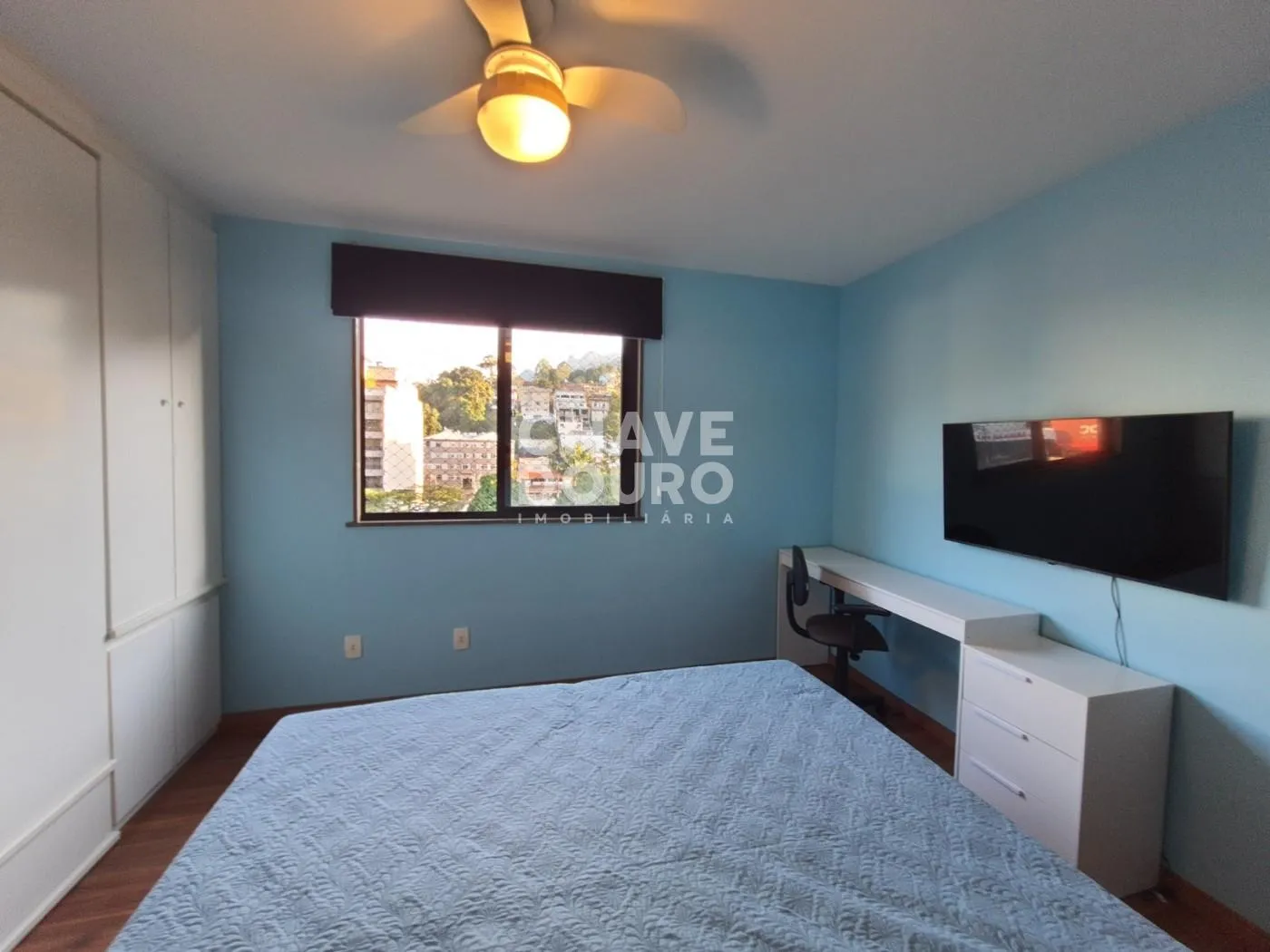 Imagem Apartamento de 2 Quartos (sendo 1 suíte com varanda) + Dependência e 1 Vaga