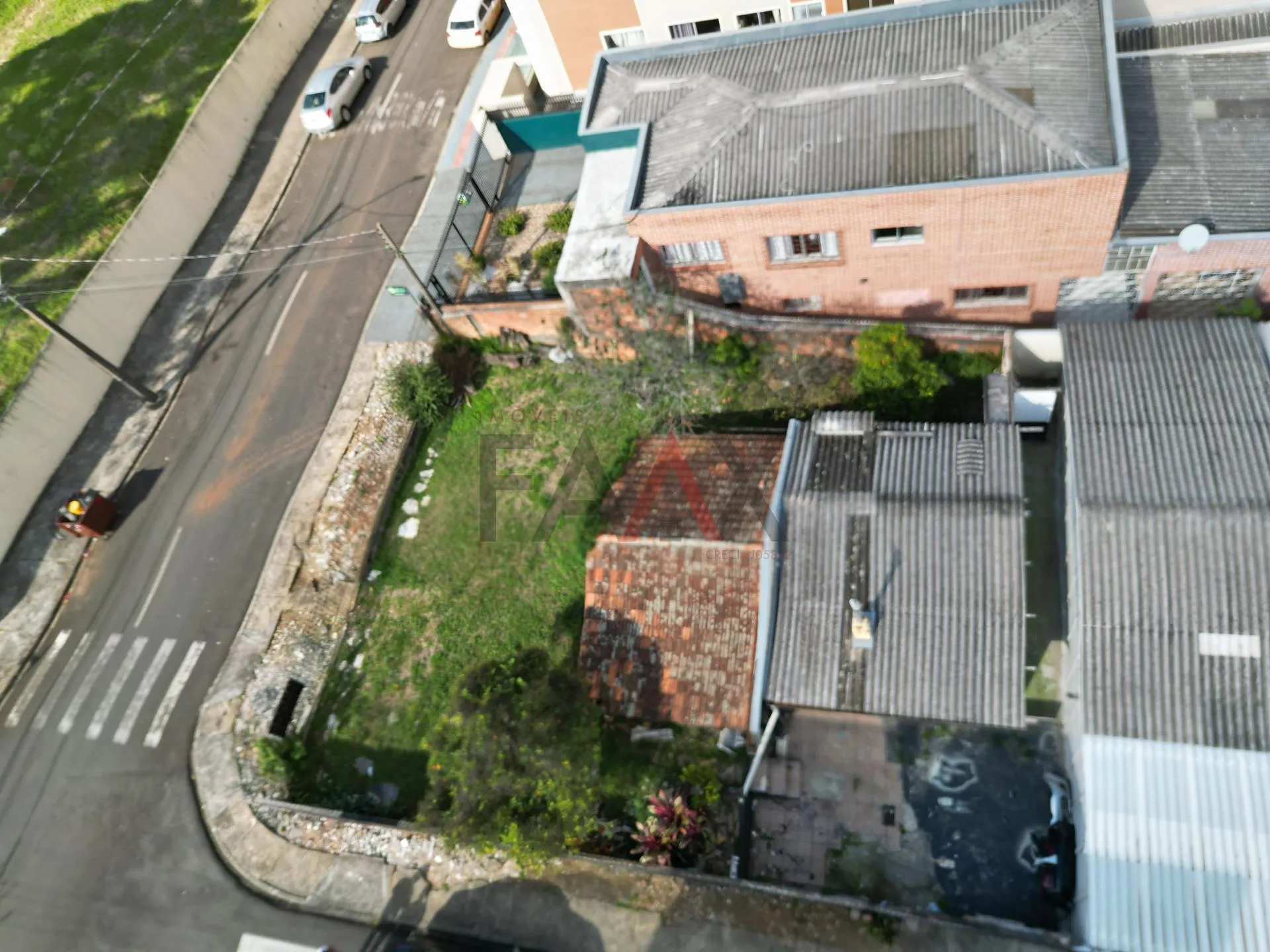 Imagem Terreno de esquina à venda, Bairro centro, GUARAPUAVA - PR