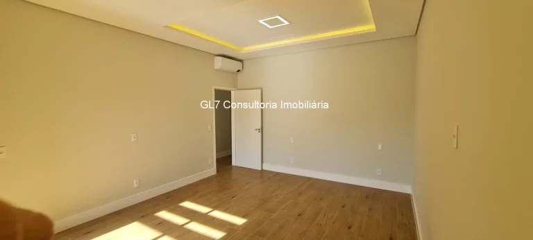 Imagem Sobrado a Venda 3 Suítes com Closet e Piscina Condomínio Maria Dulce Indaiatuba SP