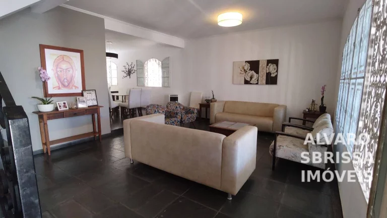 Imagem Casa térrea no Bairro Brasil em Itu, com 4 dormitórios. local nobre, at:315m2 ac:250m2