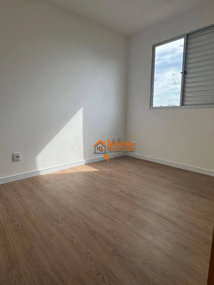 Imagem Apartamento com 2 dormitórios à venda, 41 m² por R$ 250.000,00 - Água Chata - Guarulhos/SP