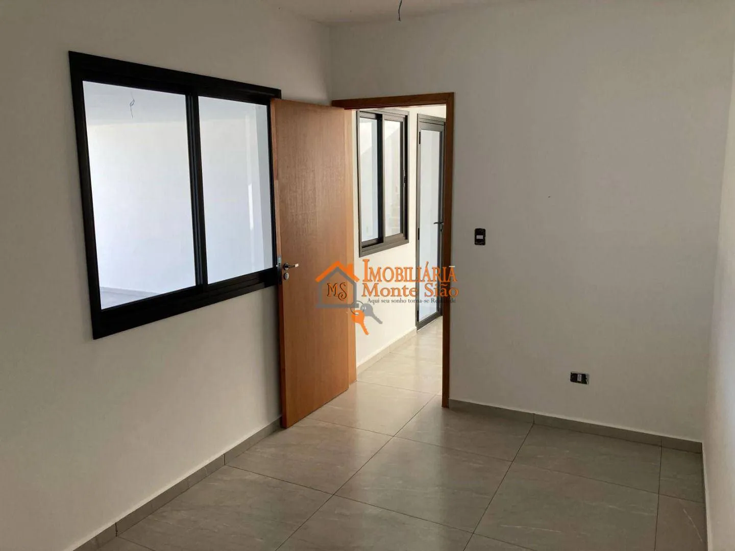 Imagem Sobrado com 4 dormitórios à venda, 342 m² por R$ 2.770.000,00 - Jardim São Pedro - Mogi das Cruzes/SP