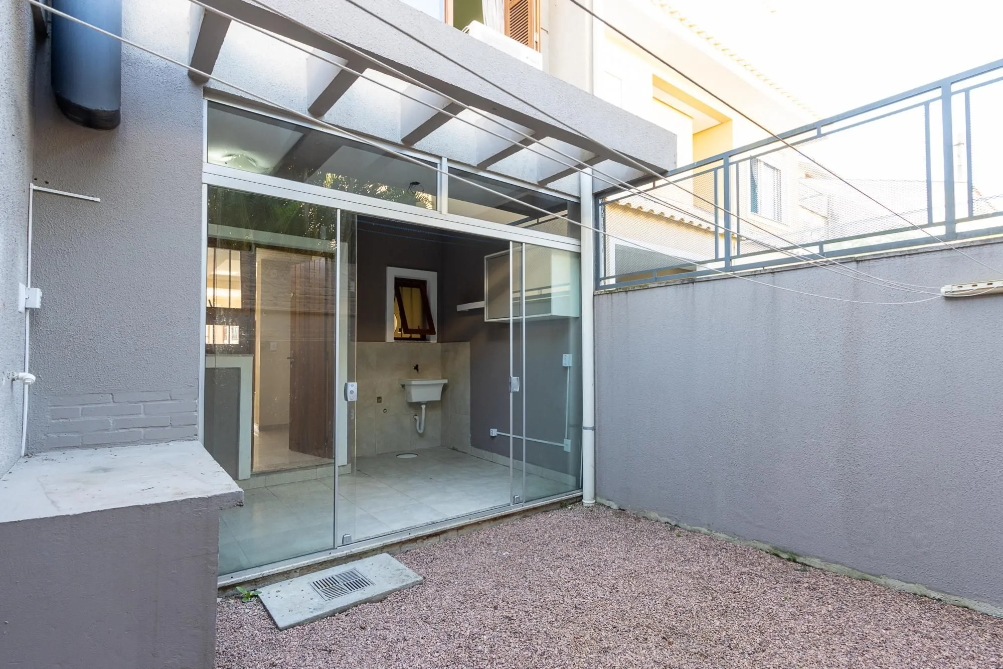 Imagem Casa para Venda - 135.78m², 3 dormitórios, sendo 3 suites, 1 vaga - Guarujá