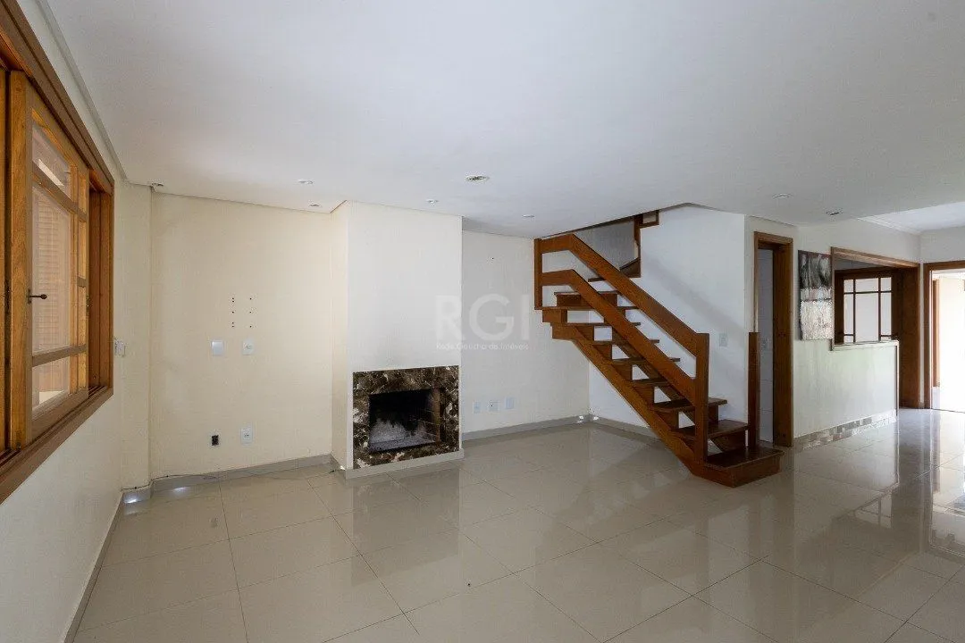 Imagem Casa para Venda - 181.99m², 3 dormitórios, sendo 1 suites, 2 vagas - Jardim Isabel