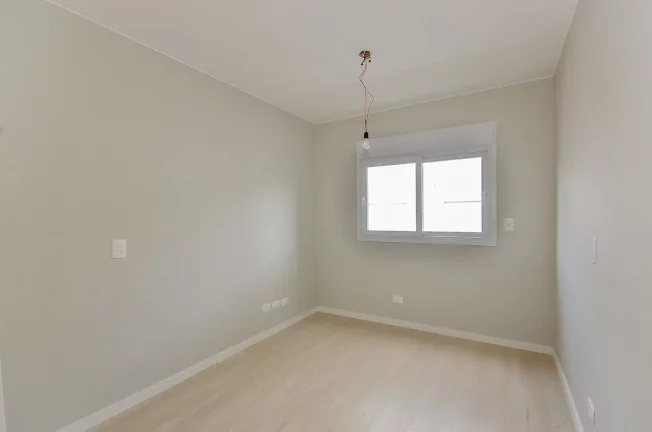 Imagem Casa à Venda em Condomínio – 3 Quartos, 1 Suíte, 131m², Campo Comprido, Curitiba