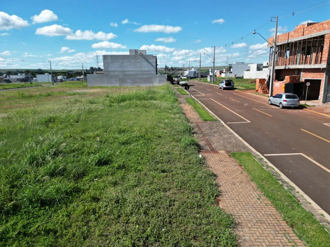 Imagem Terreno à venda em Cascavel - Loteamento Colinas Tropical