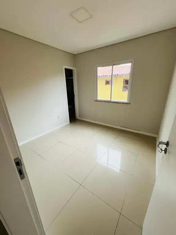 Imagem Casa com 4 Quartos à Venda, 140 m² em Sapiranga-Coité - Fortaleza