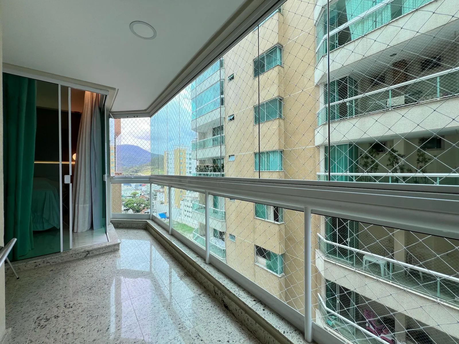 Imagem Apartamento com vista para o mar à venda com 352m2 por R$ 12.600.000,00