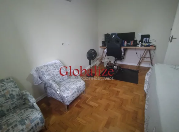 Imagem Apartamento reformado com 3 dormitórios no bairro da Aparecida em Santos por R$680.000,00