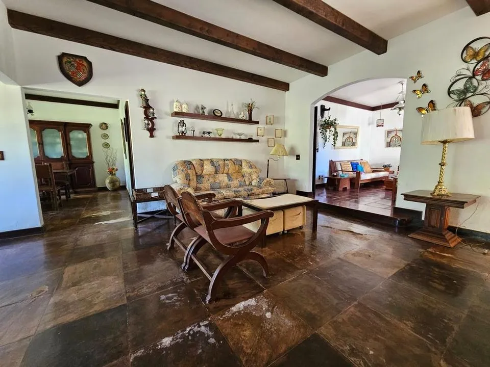 Imagem Casa em Condomínio para Venda em Teresópolis / RJ no bairro Albuquerque