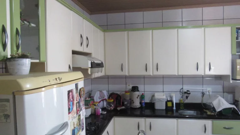 Imagem Casa para Venda em Concórdia, Industriários, 4 dormitórios, 2 banheiros