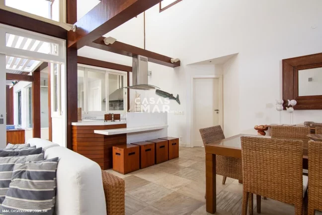 Imagem Casa em Condomínio para Temporada em Armação dos Búzios / RJ no bairro Manguinhos