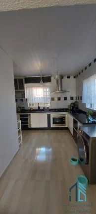 Imagem Casa a venda em condomínio 03 quartos c/suíte, 03 vagas Bairro Guarujá em Colombo -PR