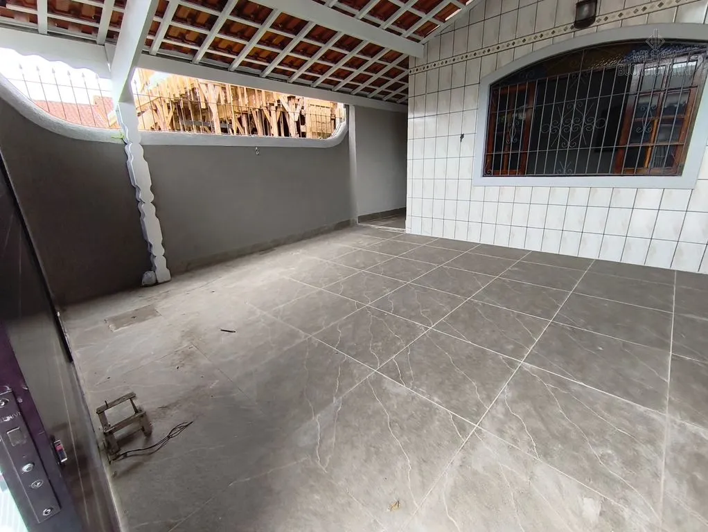 Imagem MARAVILHOSA CASA COM PISCINA 2 QUARTOS, 300 METROS DO MAR - Apenas R$ 780.000,00