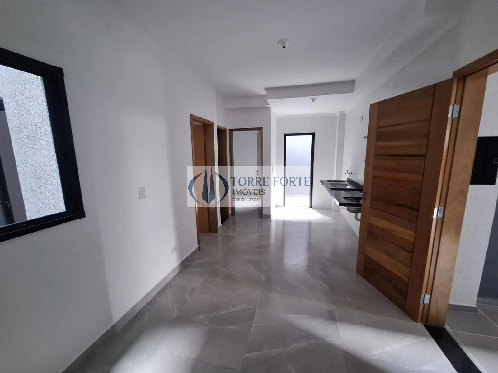 Imagem Lindo Apartamento com 2 dormitórios sem vaga na Penha .