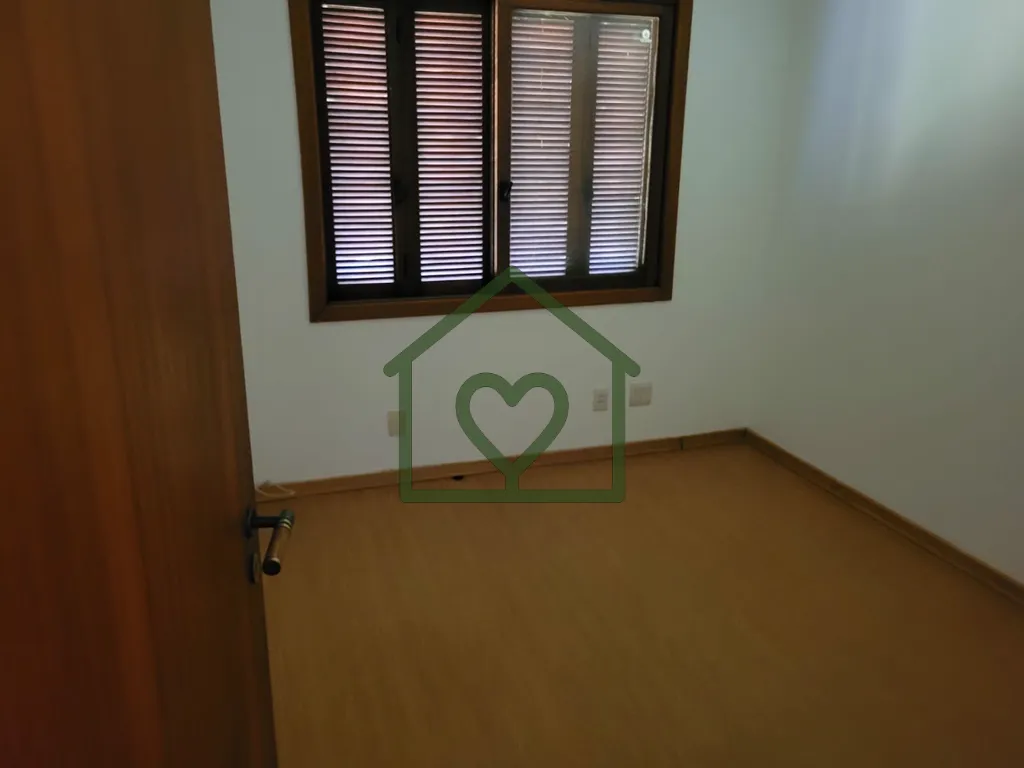 Imagem Apartamento "estilo" casa suspensa, amplo sacadão c/ churrasqueira, estar c/ lareira, jantar, banca...