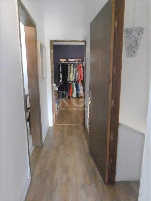 Imagem Casa para Venda - 159m², 3 dormitórios, 3 vagas - Menino Deus