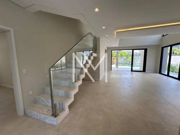 Imagem Casa Alto padrão à Venda - 4 Quartos - 4 Suítes - JD Golfe - Urbanova